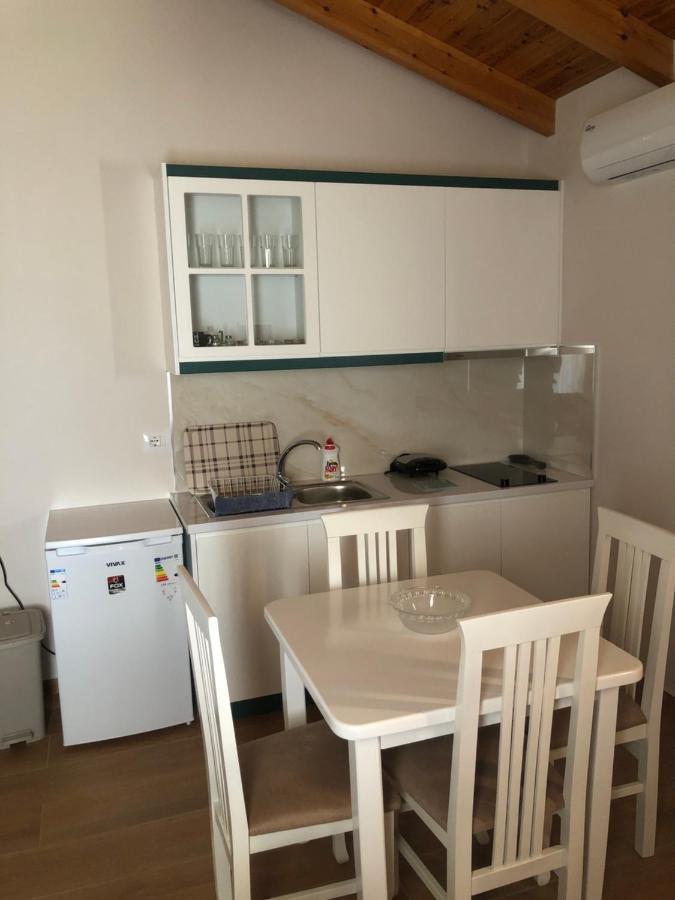 Amazing Familiar Apartments And Rooms Sarande Exterior photo