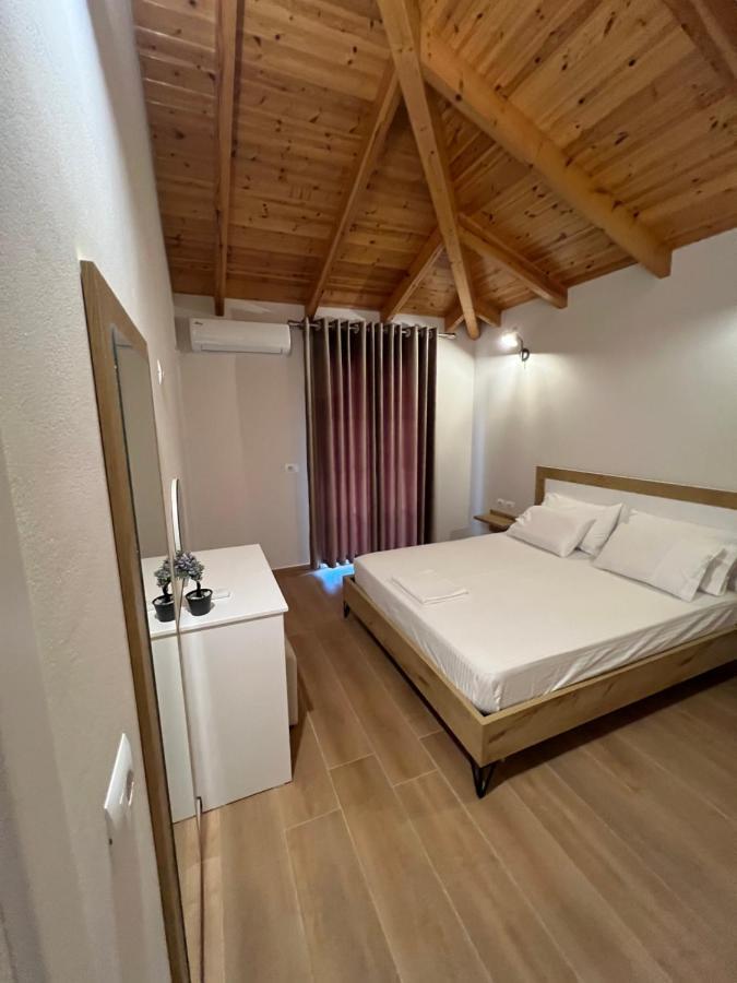 Amazing Familiar Apartments And Rooms Sarande Exterior photo