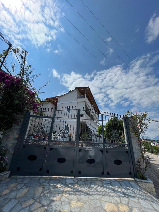 Amazing Familiar Apartments And Rooms Sarande Exterior photo