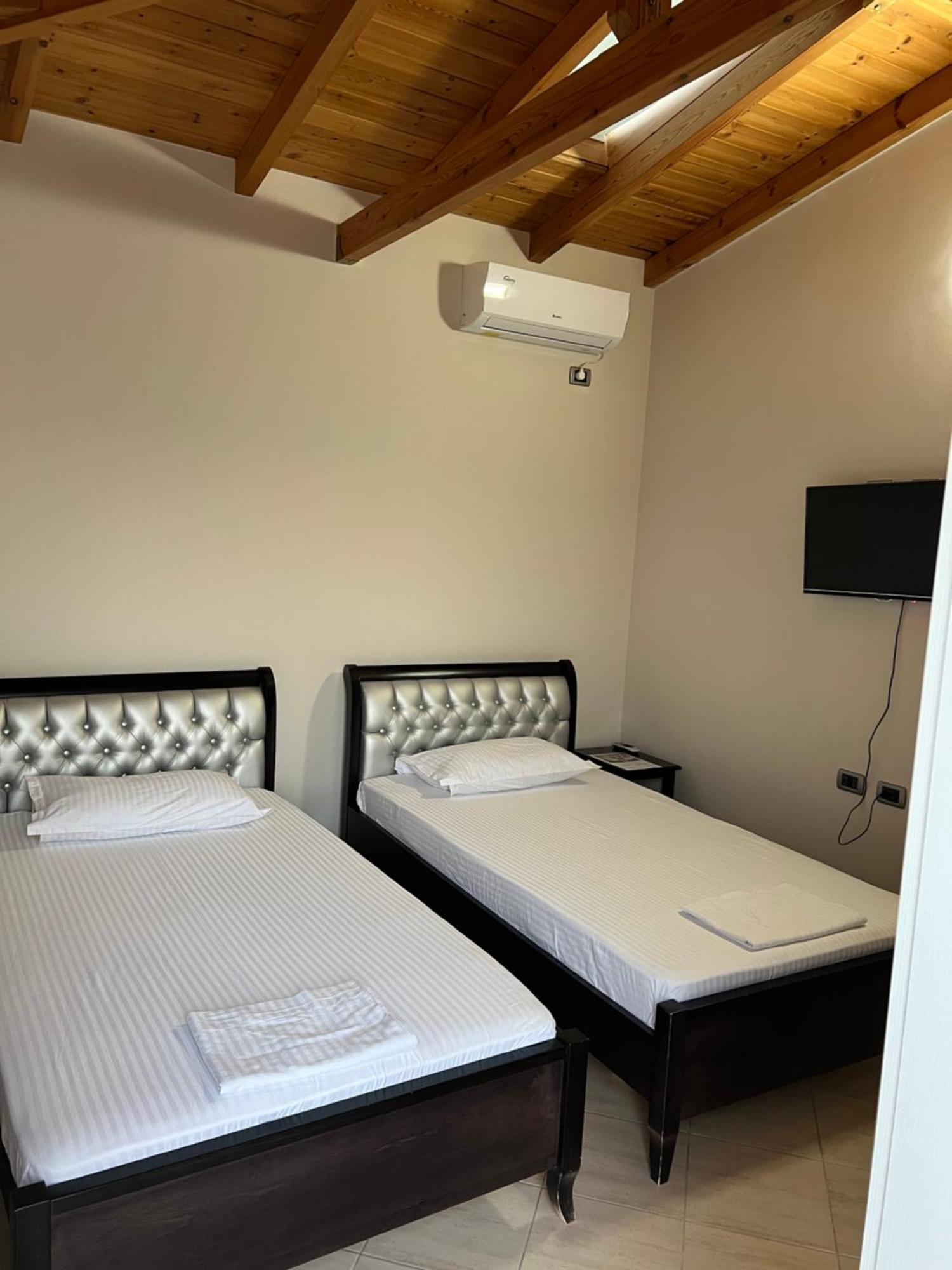 Amazing Familiar Apartments And Rooms Sarande Exterior photo