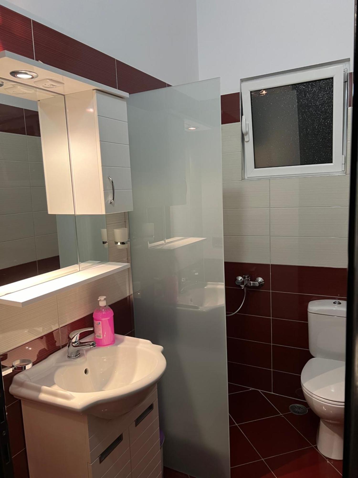 Amazing Familiar Apartments And Rooms Sarande Exterior photo